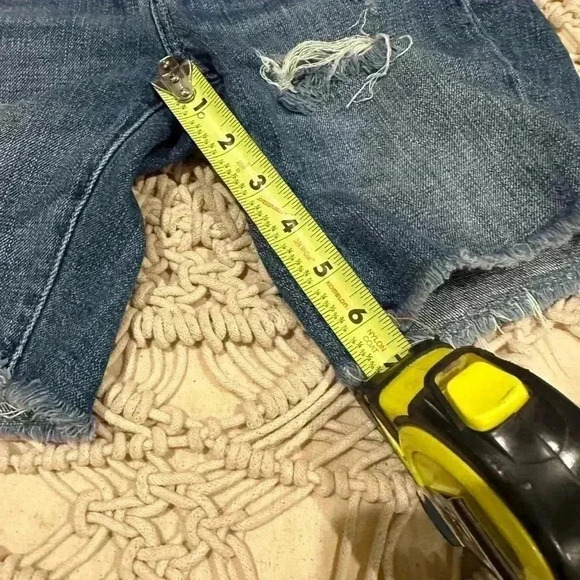 Ladies American Eagle distressed shorts size 0 - Picture 6 of 6